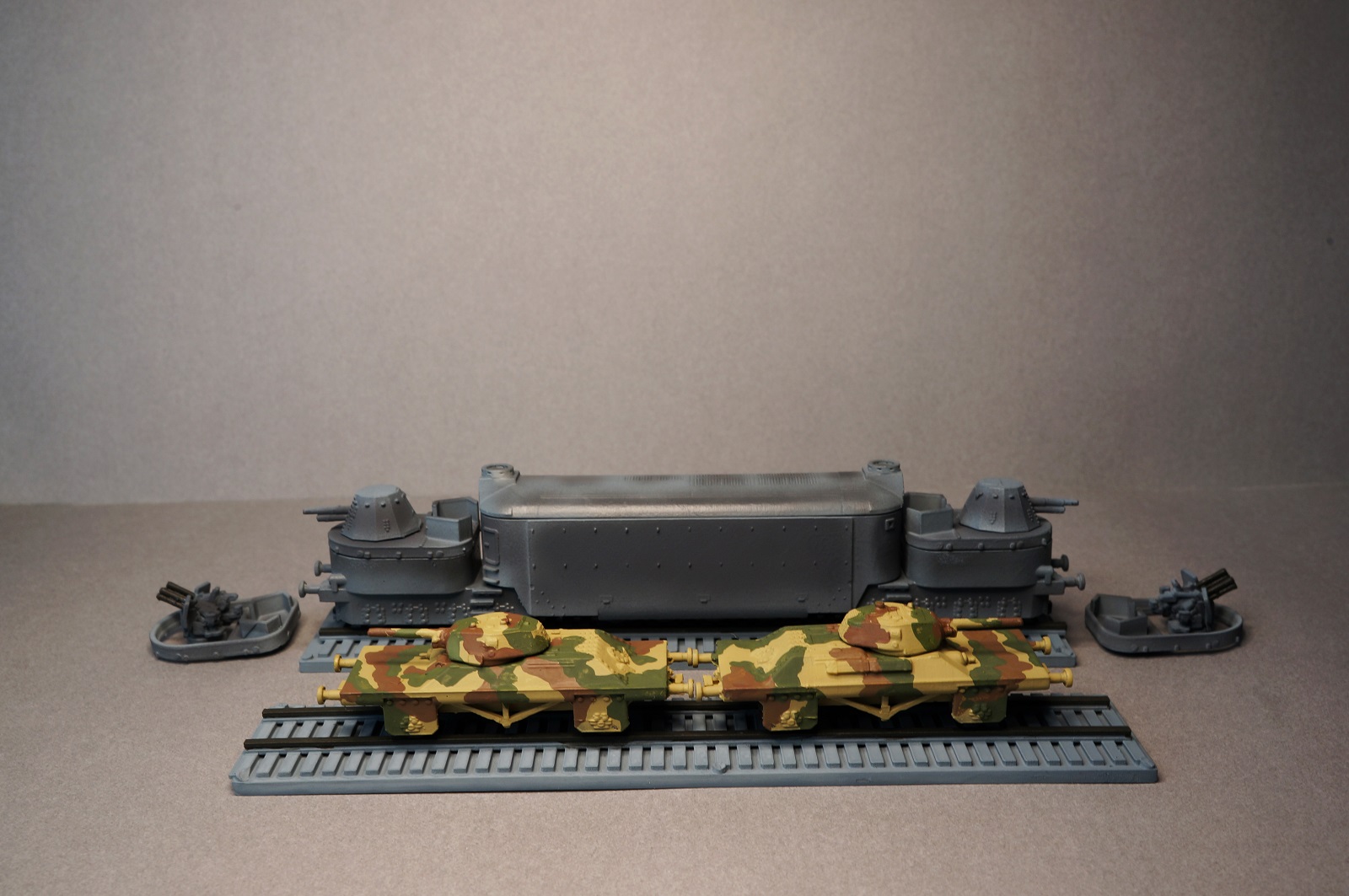 PanzerTriebWagen Nr.16 & PanzerjagerWagen T-34 /w Railbase